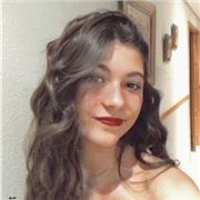 Soy una estudiante de Filología Hispánica que imparte clases de 
-Inglés (nivel B1) 
-Lengua, Latín y Griego (todos los niveles) 
-Todas las asignaturas hasta 3 de la ESO (excepto Física y Química) 
Tengo experiencia dando clase
Una hora- 7€
Hora y